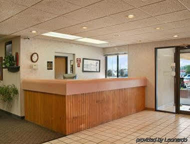 Super 8 By Wyndham Logansport Motell Exteriör bild